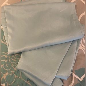 Set of 2 teal curtains